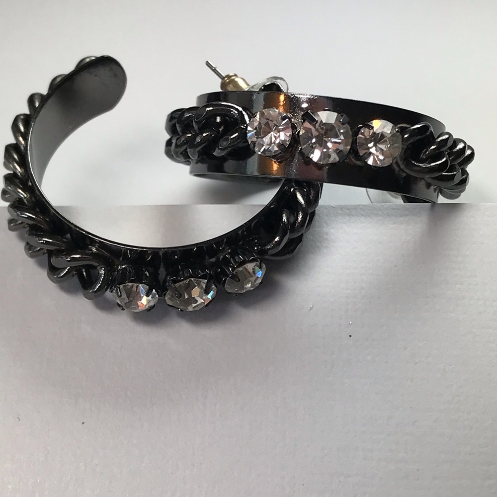 Elegant Black Earrings with Crystal Details